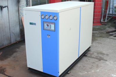 用戶購買水冷箱式冷水機(jī)怎么選擇供貨商？